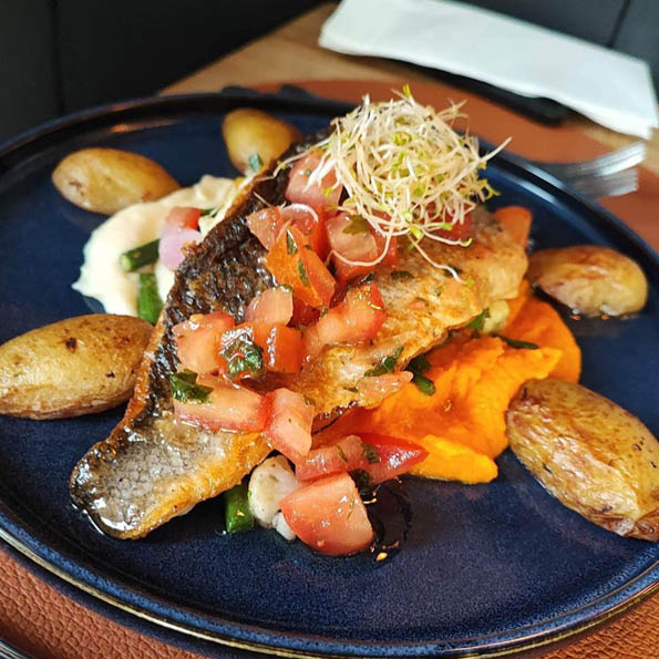 Plat présenté par Neo Resto-Bar